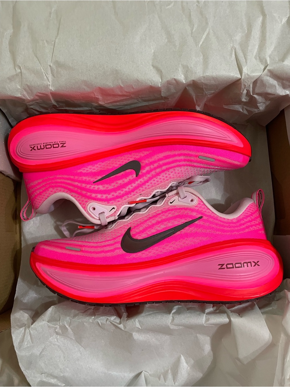 Nike Women's Vomero Plus — Hyper Pink - Picture 2 of 3